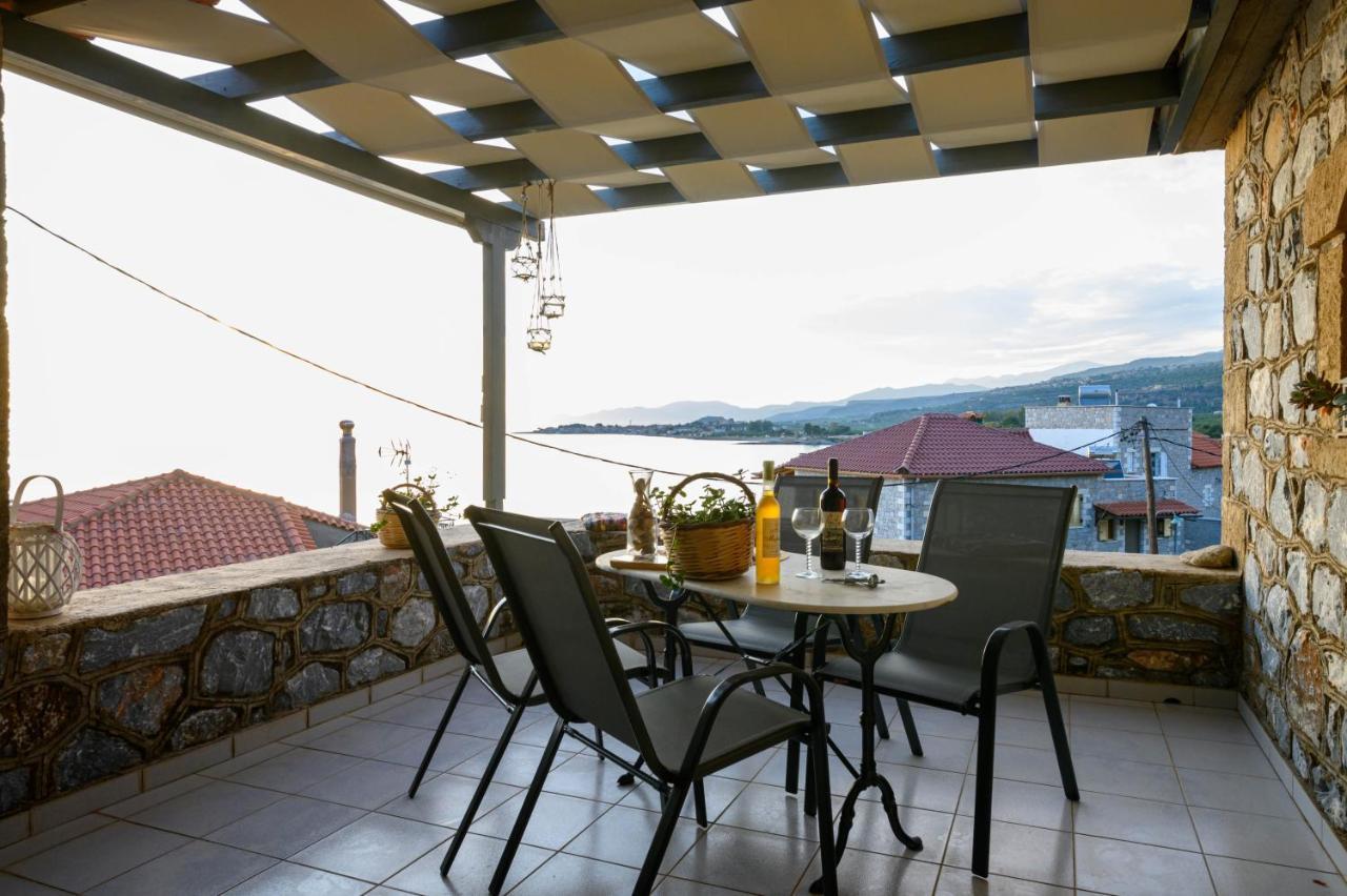 Σελήνη Leilighet Kotronion  Eksteriør bilde