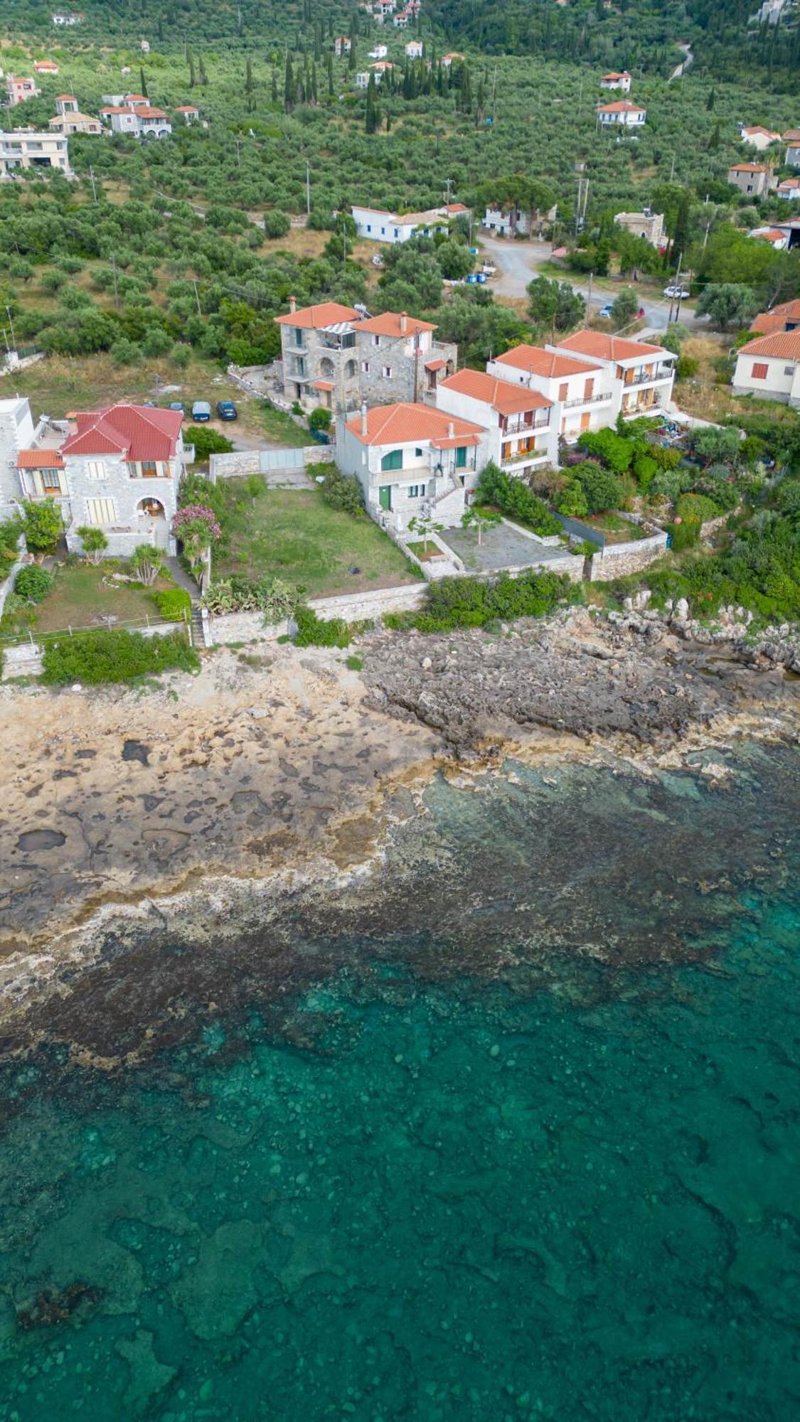 Σελήνη Leilighet Kotronion  Eksteriør bilde